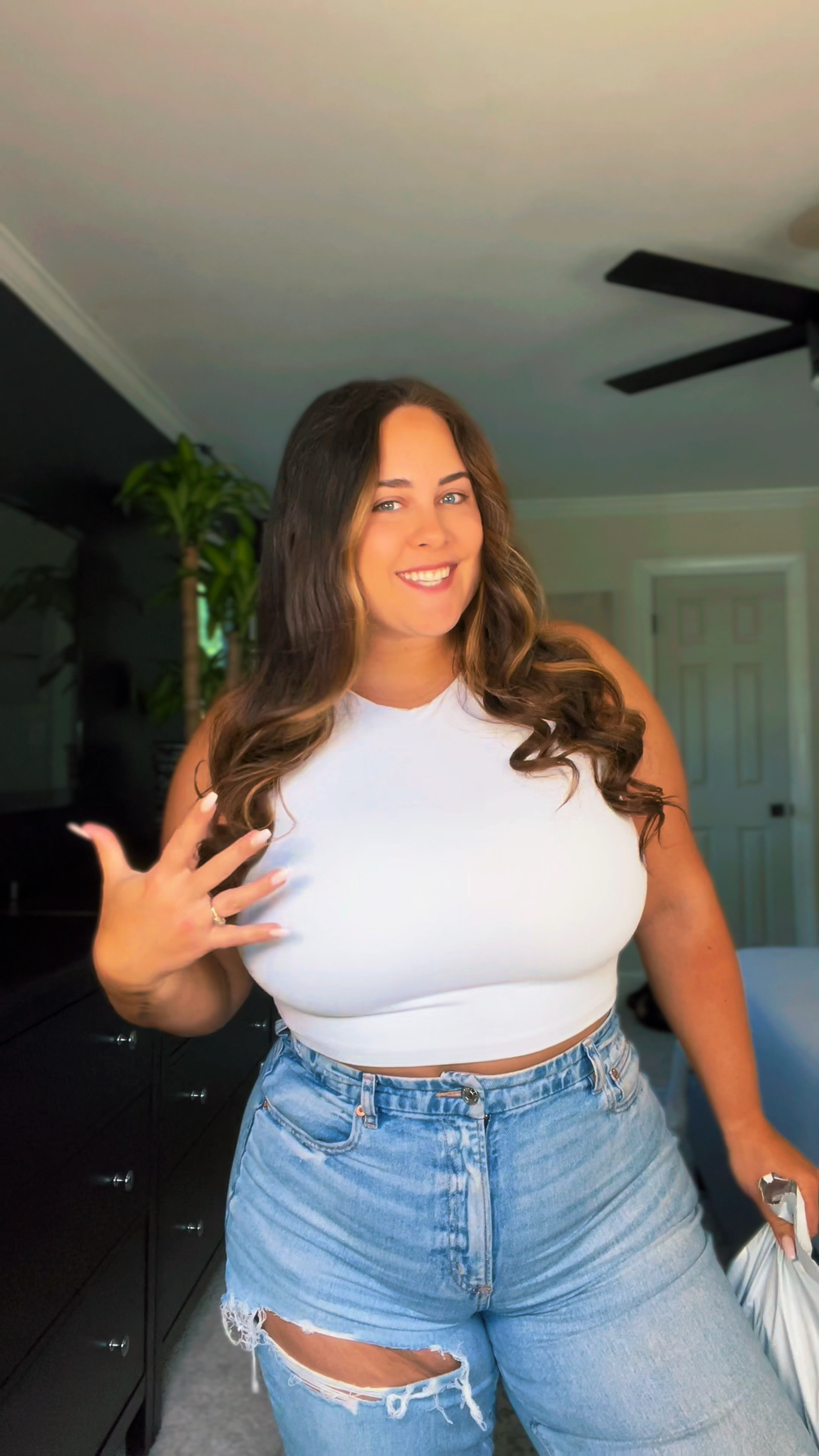 The absolute best crop top you’ll find on Amazon! 

Fuller bust friendly! 

#croptop #fullerbust #midsize #size14 #summeroutfits #summer #summerfinds 

#LTKunder50 #LTKcurves 

#LTKmidsize