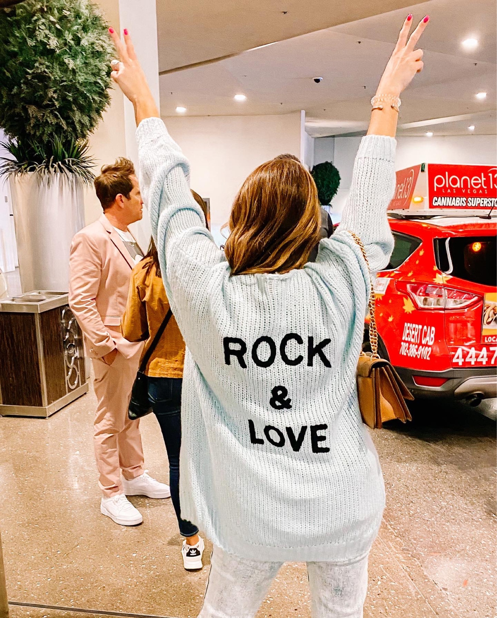 If you love sweaters, especially roomy cardigans…you will LOVE this one. It’s the perfect shade of blue with trendy letters stocked into the design on the back. I’m 5’7” 180 and wearing an XL

#LTKfit #LTKbump #LTKSeasonal