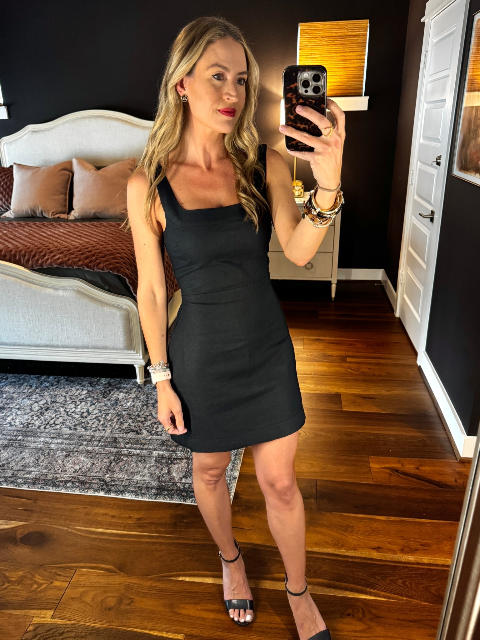 Summer Dress

This linen blend dress is a classic style. Very comfortable with plenty of room in the hips to sit. I’m wearing XS. 

#everypiecefits

Linen dress 
Summer outfit 
Fall outfit 
Fall dress
Back to school
Dinner outfit 
Dinner dress 
Casual outfit 
Casual dress 
Brunch 
Date night 

#LTKStyleTip #LTKOver40 #LTKSaleAlert