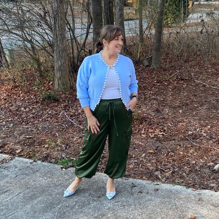 I love unique color combos and this is one of my favorites! 

#springoutfit #springcolors #joggers #spring #springstyle 

#LTKstyletip #LTKover40 #LTKfindsunder50