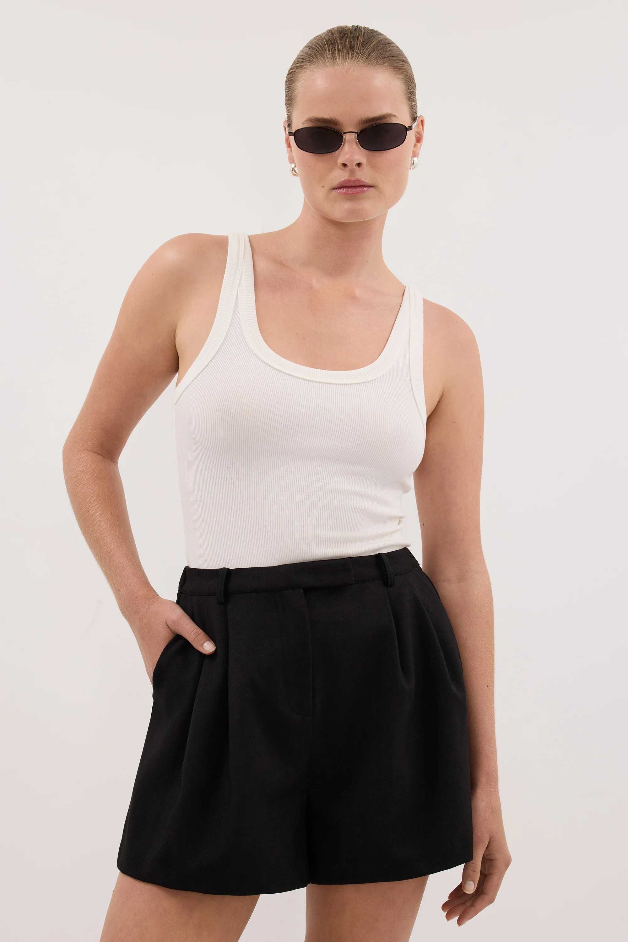 CYRUS BLACK TAILORED SHORT | DISSH