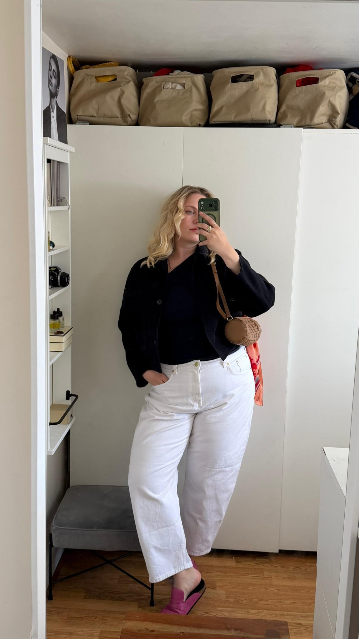 Wardrobe therapy: day 1

White barrel leg jeans, navy top, navy wool jacket and slides ✨

#LTKmidsize #LTKspring #LTKeurope
