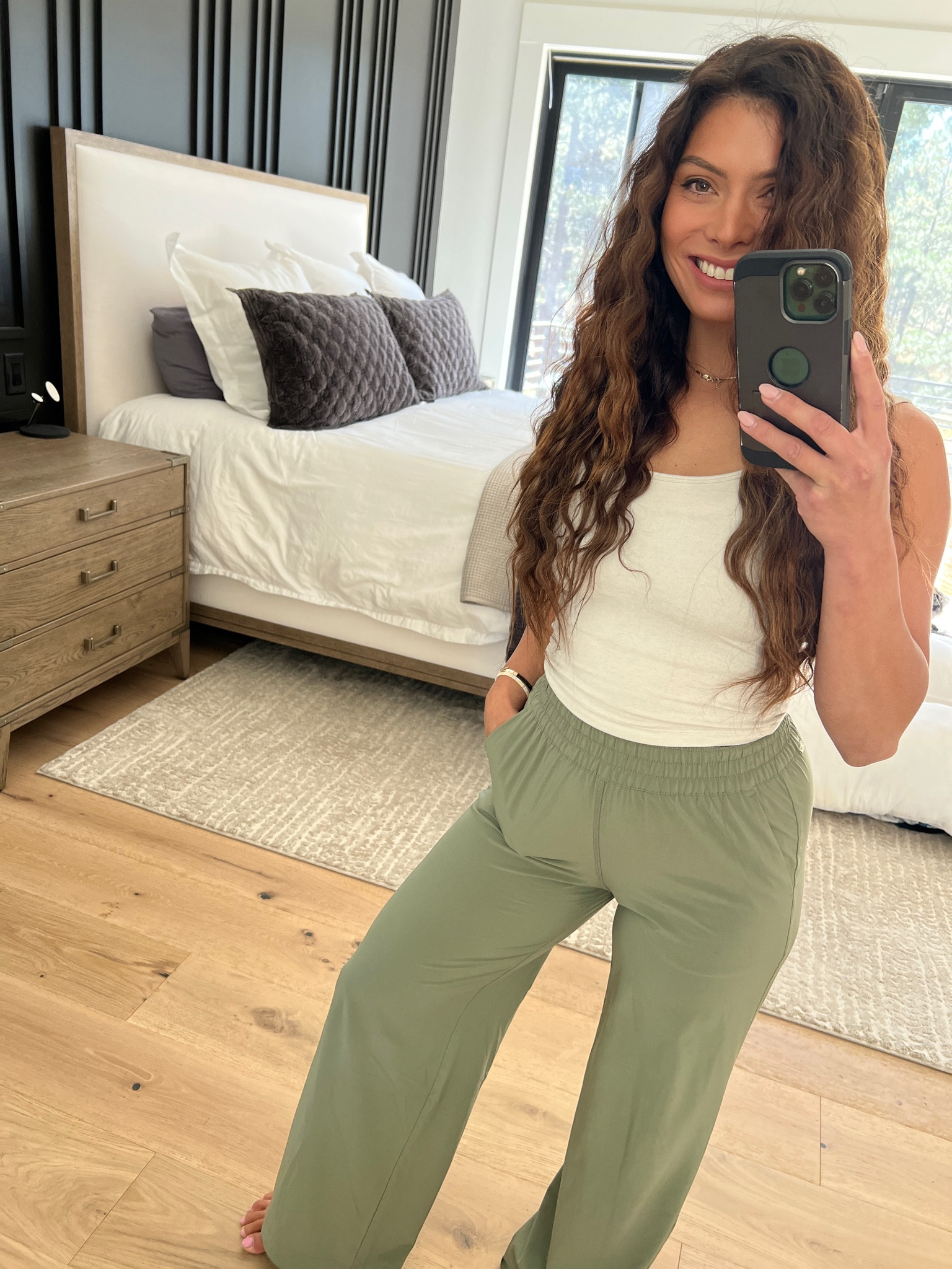 The Villa wide leg is so chic and comfy. This color is sold out but black is available. I am wearing a size xs. Vuori is a fave.

#LTKfitness #LTKstyletip #LTKhome