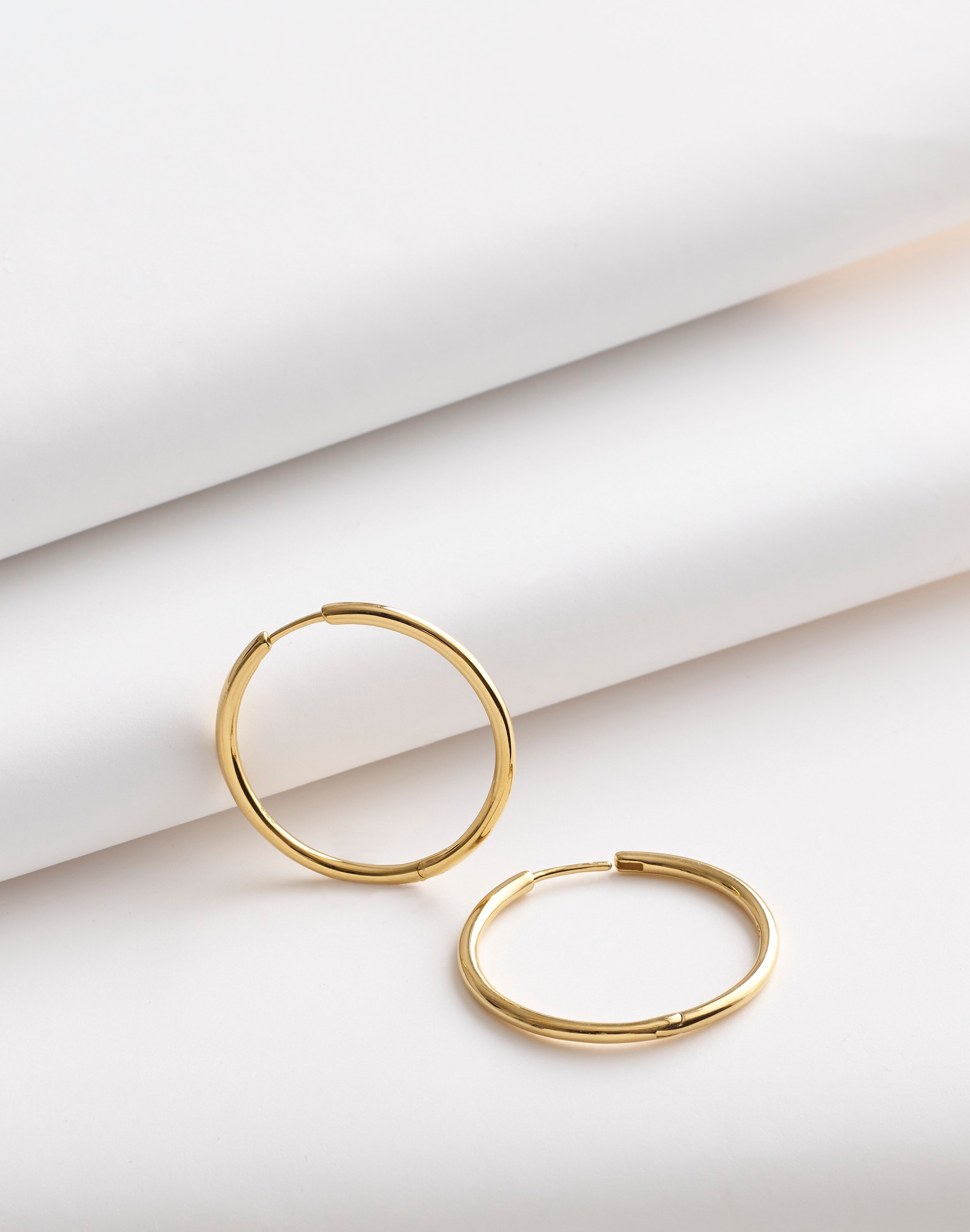 Demi-Fine Large Hoop Earrings | Madewell | Madewell