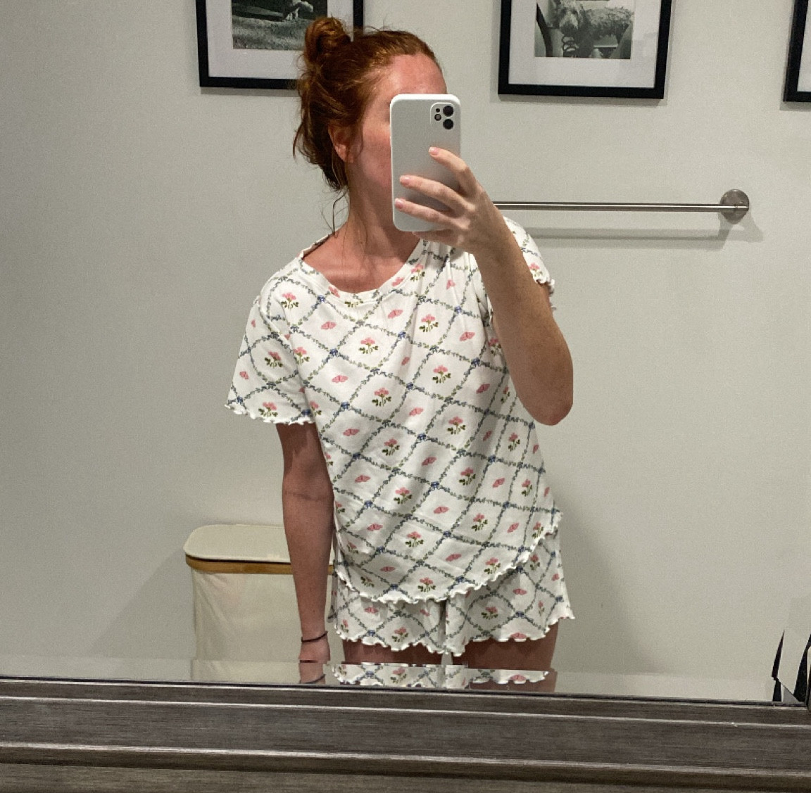 Hill House pjs!! Size medium 🎀🤍

#LTKStyleTip #LTKSeasonal #LTKFindsUnder100