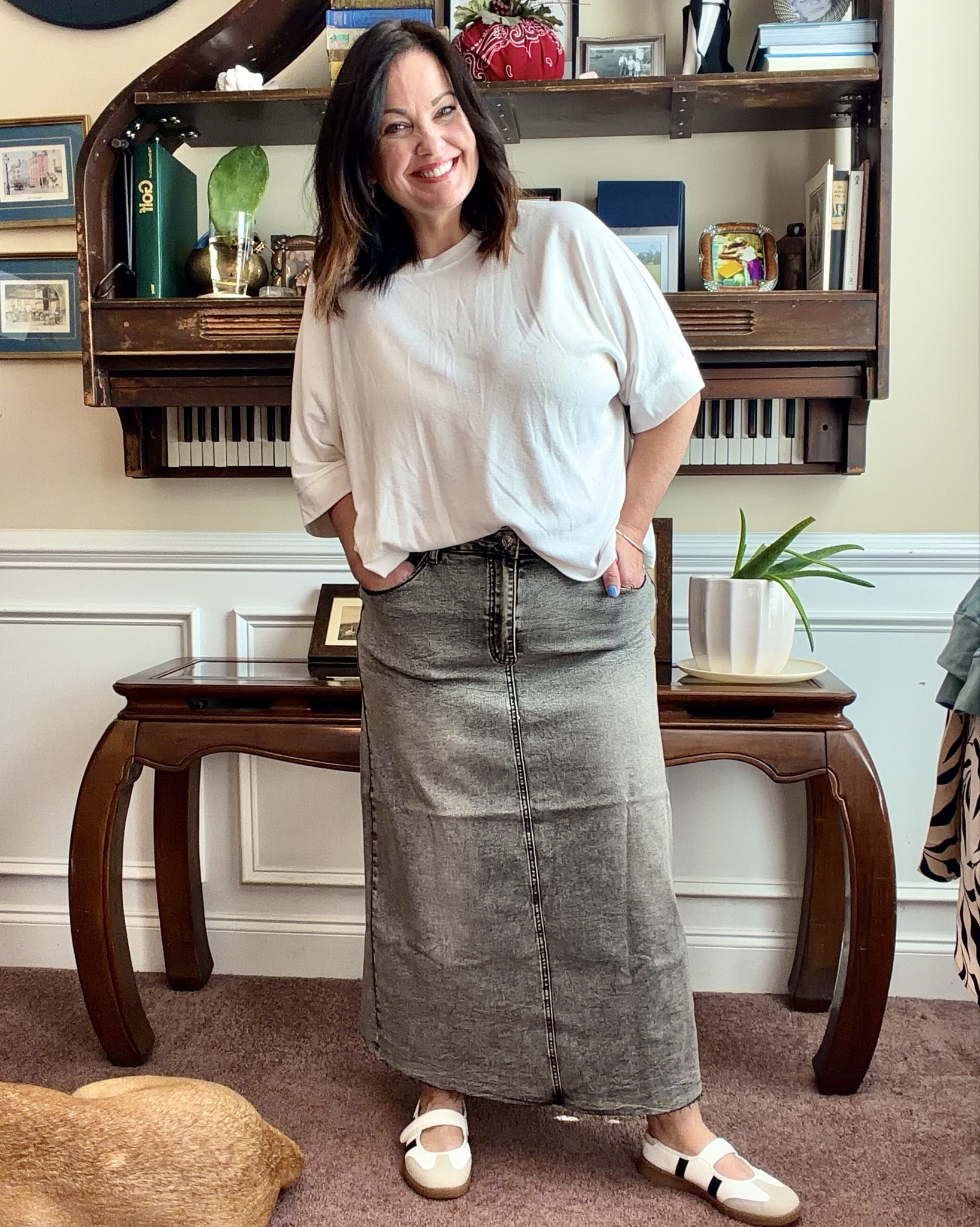 The 90s called and I’m loving this denim skirt! 

#LTKOver40 #LTKootd #LTKMidsize