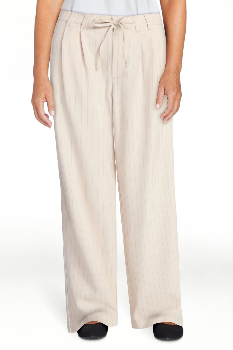 No Boundaries Pleated Trousers with Piping, 30" Inseam, Women's XXS-XXL | Walmart (US)