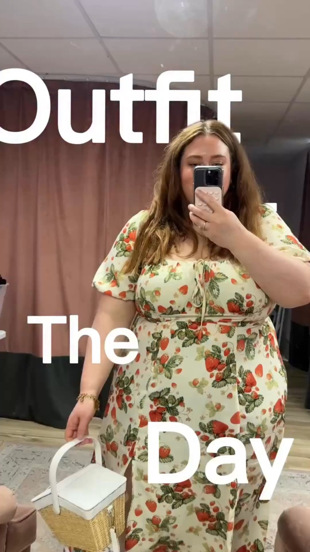 comment KIMMY and I’ll send u the dress n WIDE FOOT FRIENDLY SHOES bag is old @katespadeny I’ll have a similar one linked!!!