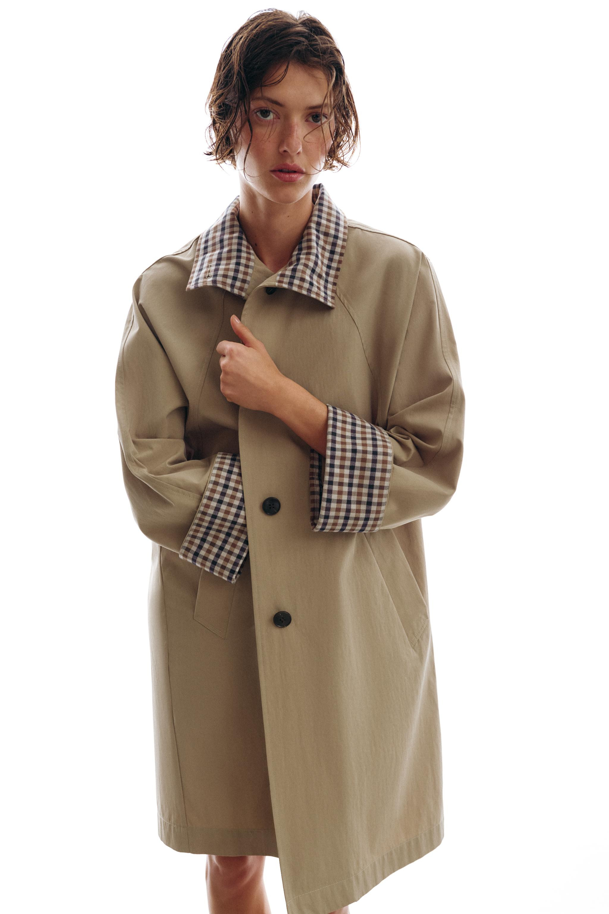 OVERSIZED PLAID CUFF TRENCH COAT | Zara US