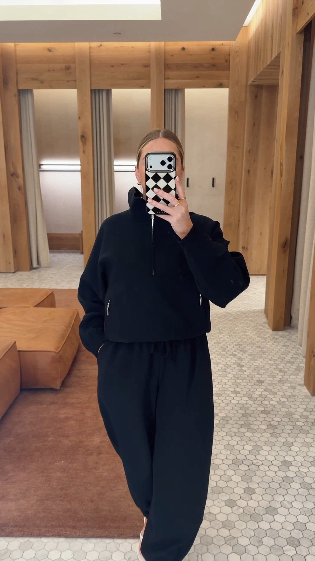 Transitional aritizia outfit. I wear a small in both.

#LTKautumn #LTKmodest #LTKstyletip