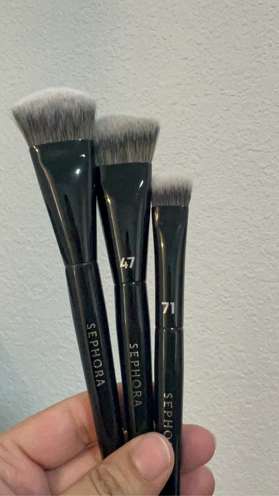 @Sephora foundation and concealer brush. Amazing for liquid/cream products. 

#LTKSaleAlert #LTKBeauty #LTKGiftGuide