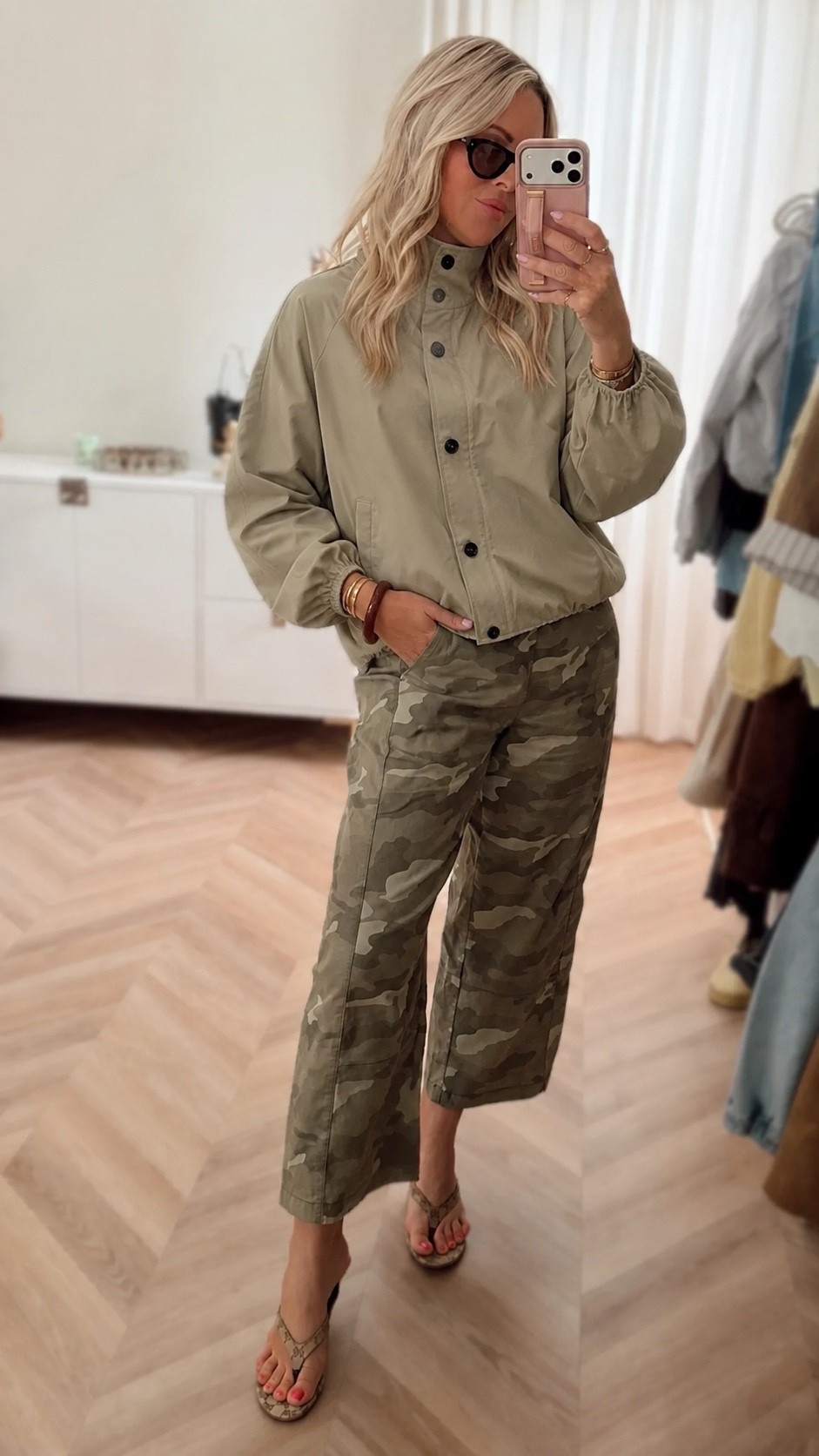 My camo pants styled with my new amazon trench coat!
Amazon tee: small
Pants: small
Shoes: TTS


Camo. Fall outfit. Fall style. Coat.

#LTKootd #LTKSeasonal