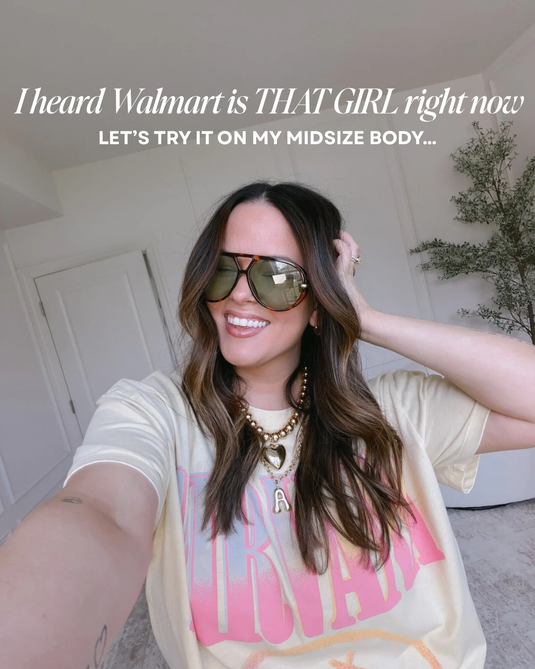 Sizing details:
14 in the denim
Large in the white tee, dresses, cargo pants, burgundy pants
XL in the yellow sweatset, graphic tee & sweatshirts 