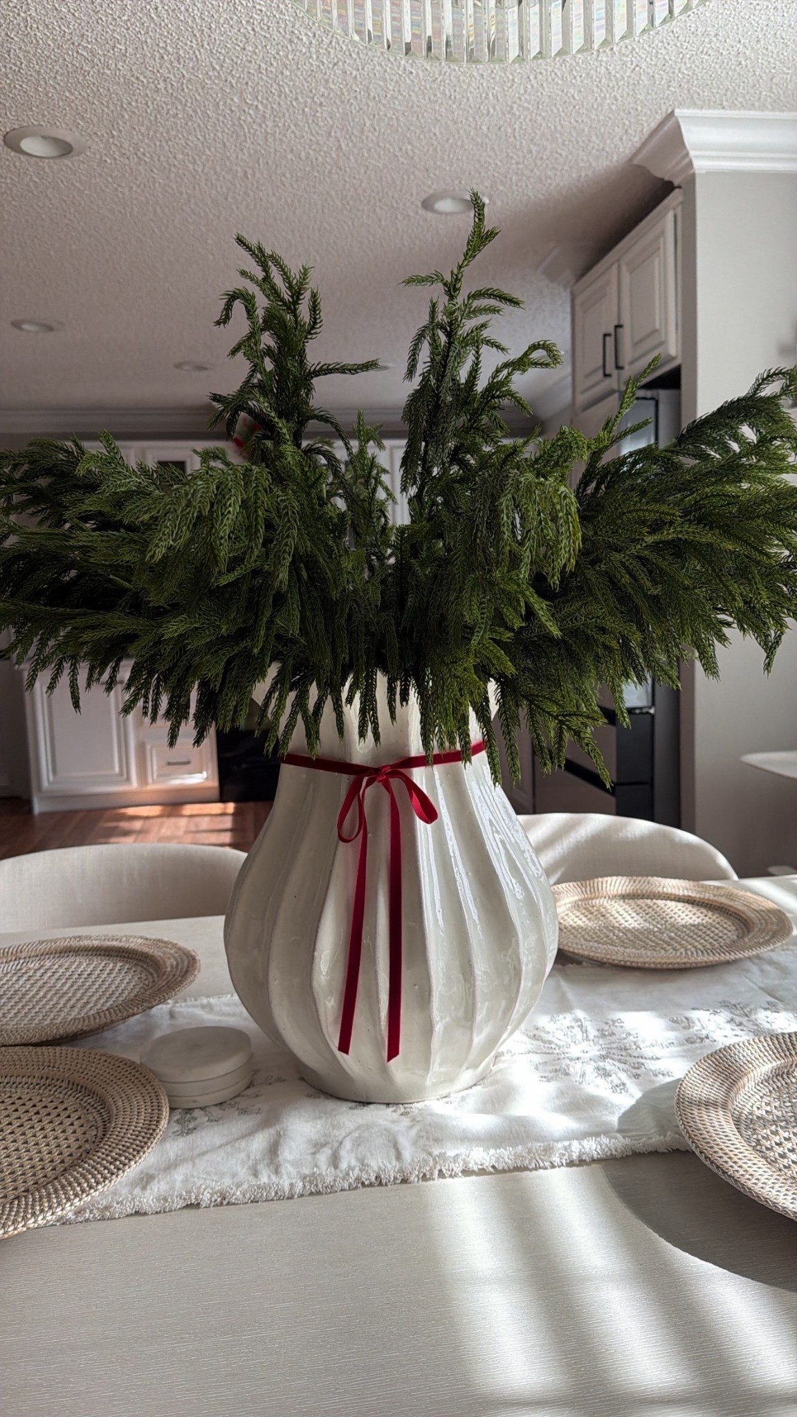 El lazo le dio un toque perfecto😍🤩😮‍💨

#LTKHome #LTKHoliday #LTKActive