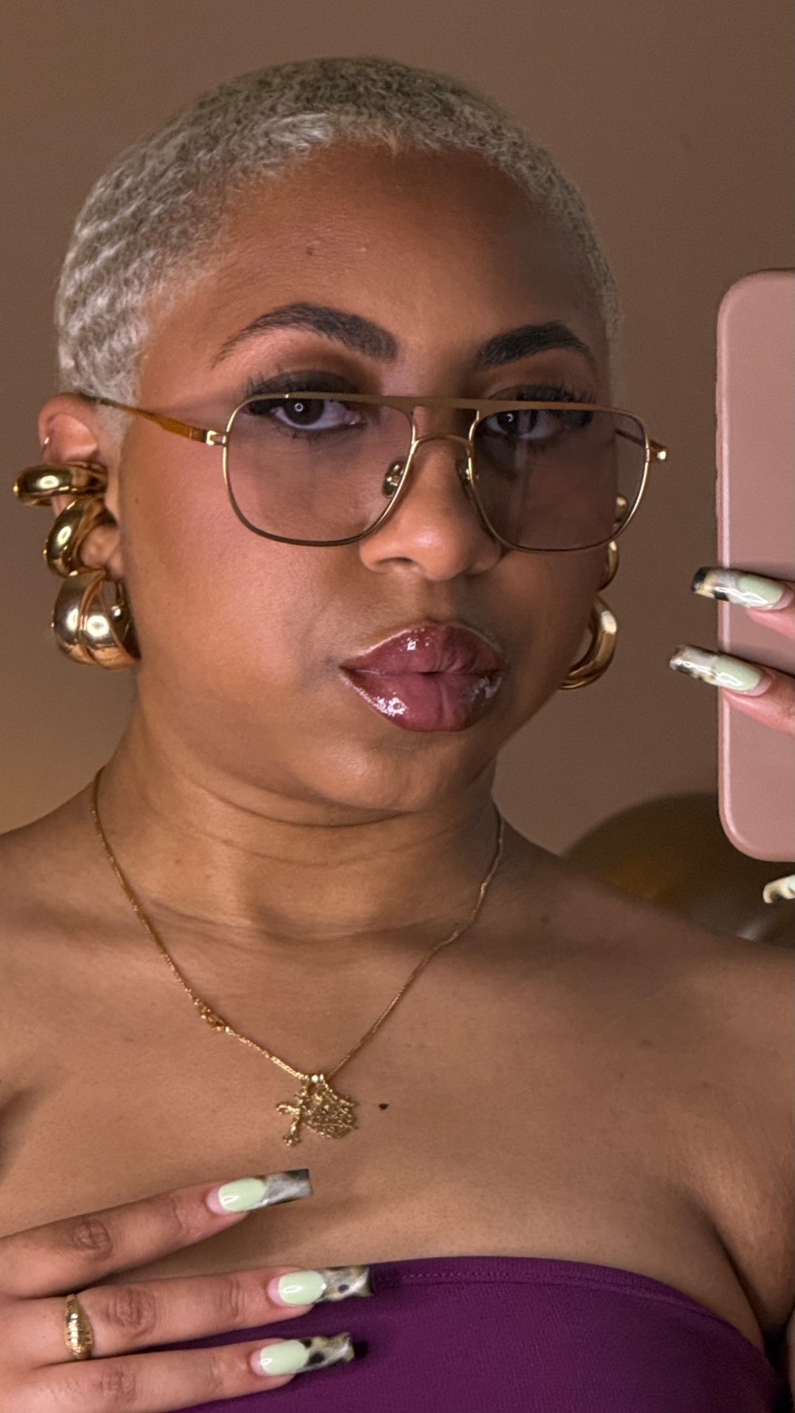 My gold must haves as a gold girlie ✨

I can never leave the house without something gold, my earrings, my necklace, my ring, and these Elisa Johnson frames to top it off *chefs kiss* 

#LTKBeauty #LTKootd