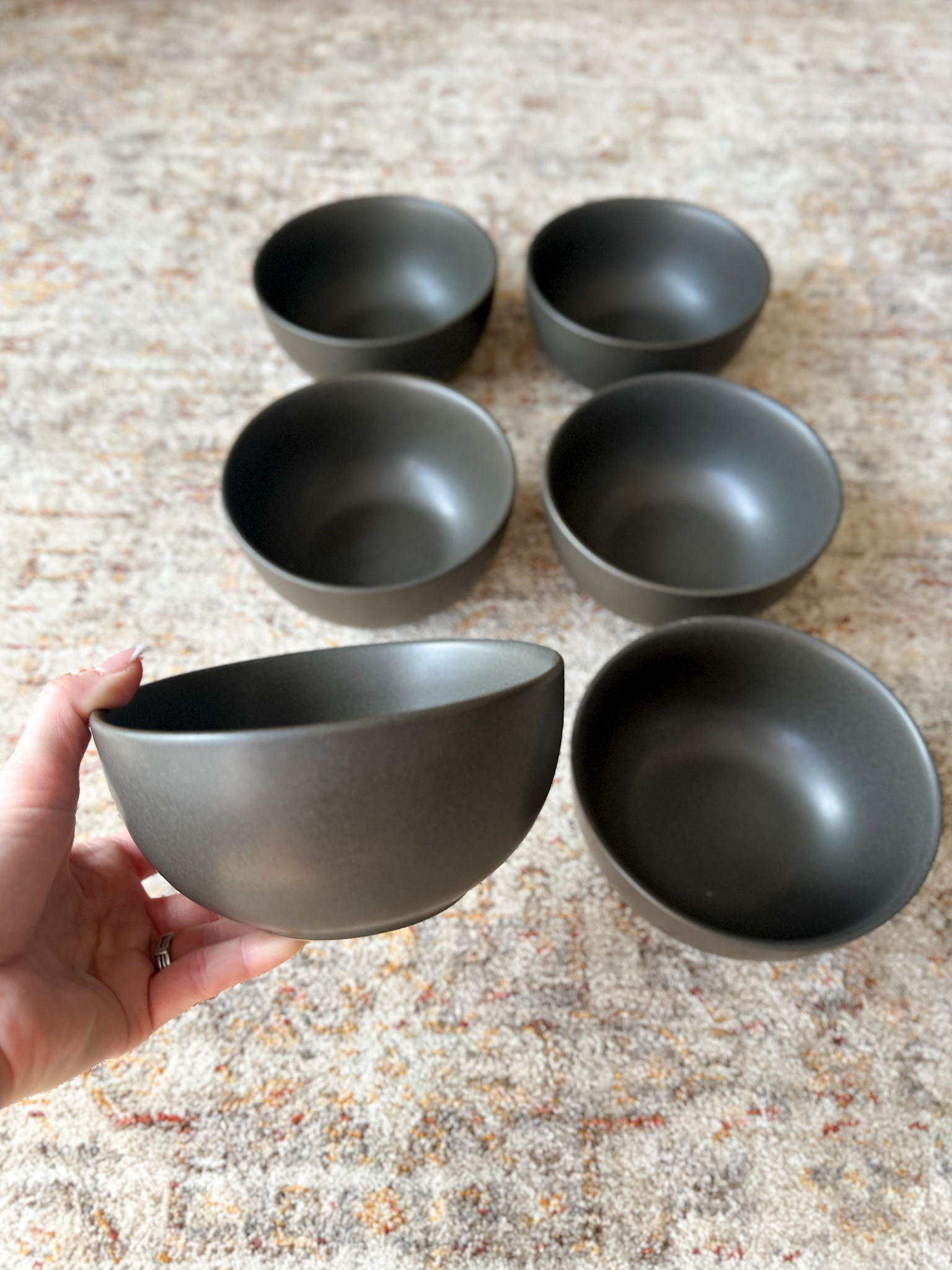 Upgrade your dining table with a modern, minimalist touch 🖤✨ with this matte black stoneware dinnerware ceramic bowls set! Designed with a sleek matte finish and durable build, it brings that clean, elevated look to everyday meals while staying practical for daily use 💖🍽️. Perfect for soups, rice bowls, pasta, or cozy home dinners, it instantly makes your table feel more styled and put together 👀✨. Trust me, this is one kitchen essential you’ll love using every day 💕

#dinnerware #ceramicbowls #kitchenessentials #homeessentials #modernhome #tableware #homedecor #kitchenmusthaves #homeupgrade #dininginspo #homeliving #dailyessentials #interiorinspo #homeinspo #lifestyleupgrade #cozyhome #tabledecor #modernliving #kitchenstyle #homecomfort #ltkhome #ltkfinds #homegoals #stylishhome 

 