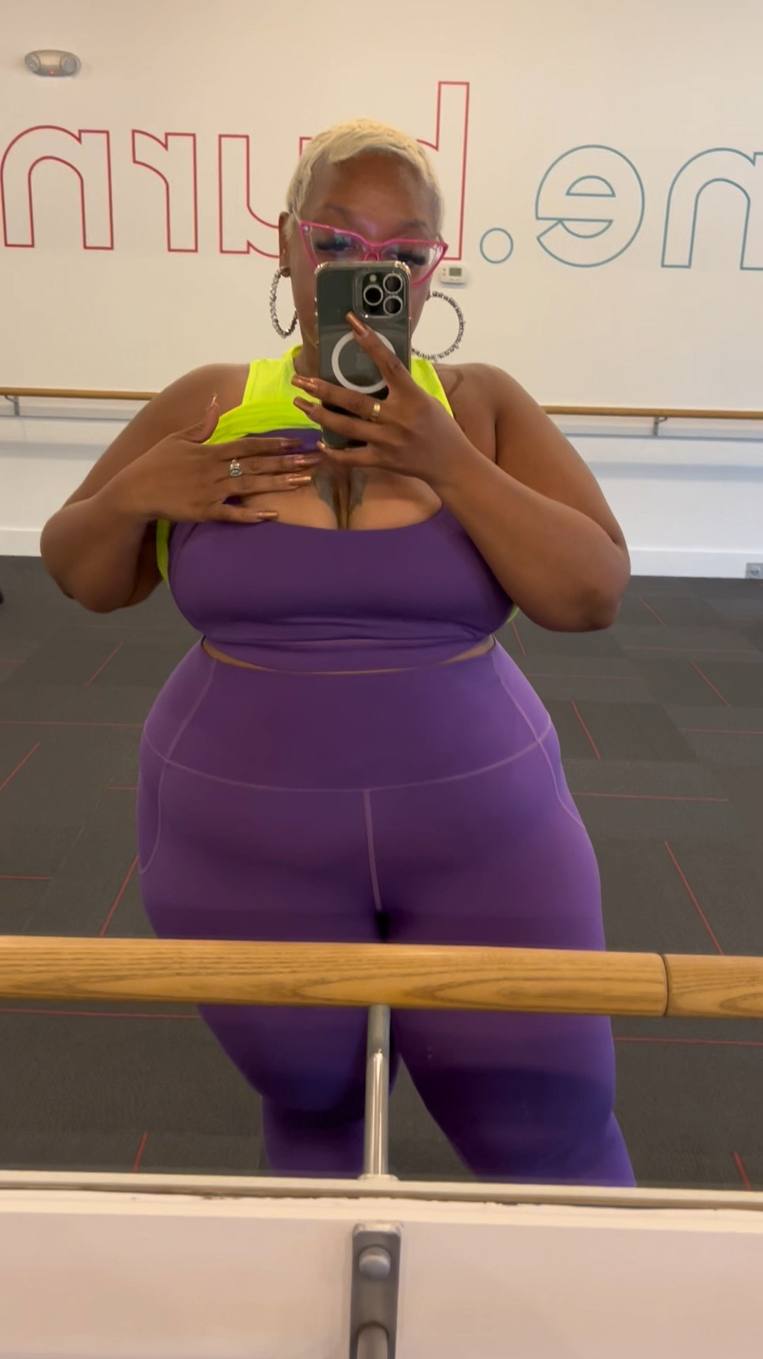 Day 5 of 31 Athleisure days 💜💗

Discount Code for FBF is VONDUNKTHAT

Exact top is on my TikTok Showcase 💚

#LTKStyleTip #LTKPlusSize #LTKVideo