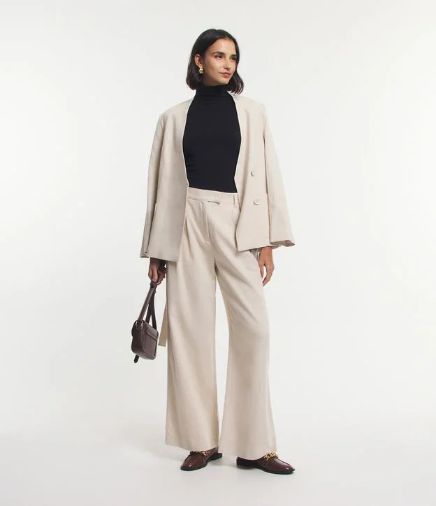 Blusa em Meia Malha com Gola Alta Preto | Renner (BR)