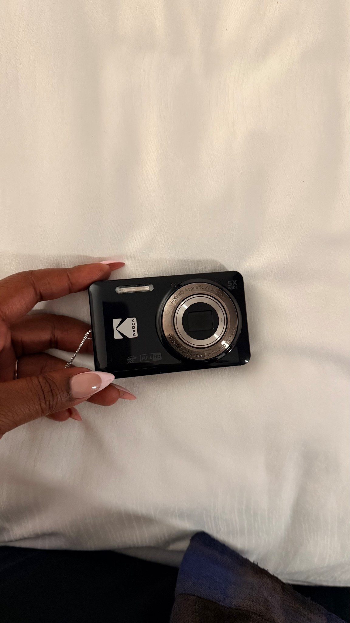Perfect camera to fit in any clutch for on the go. Awesome battery life too! #camera 