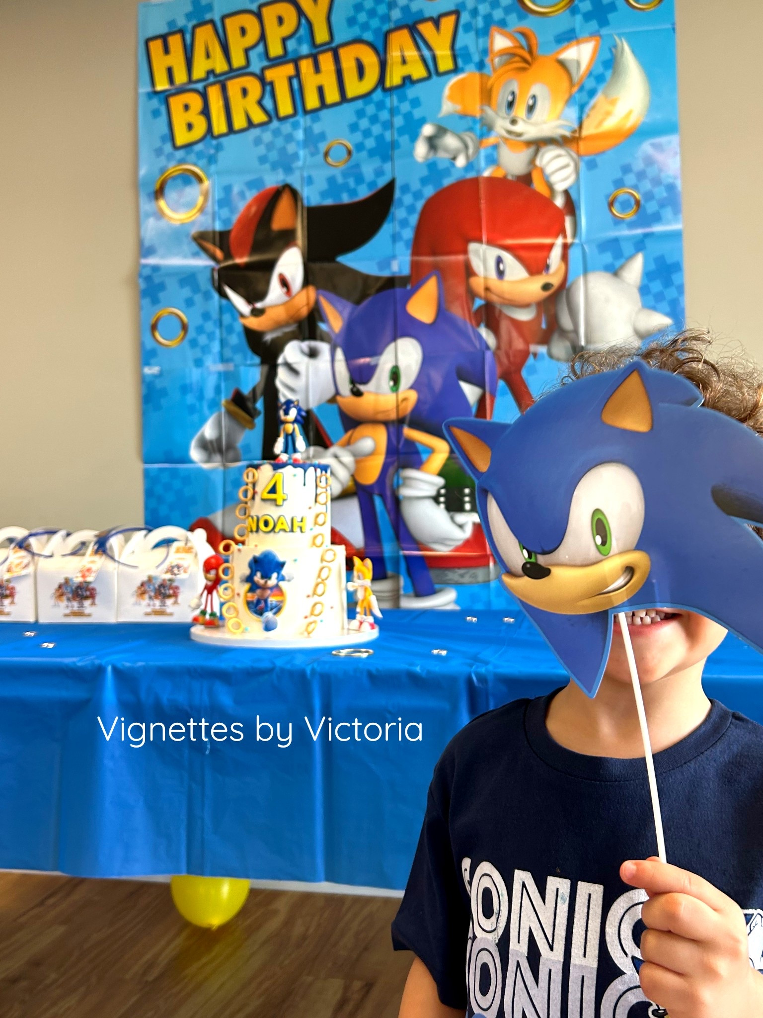 Sonic birthday inspo ⚡️ | sonic the hedgehog | party favors | Avery labels | birthday party | target | Walmart 