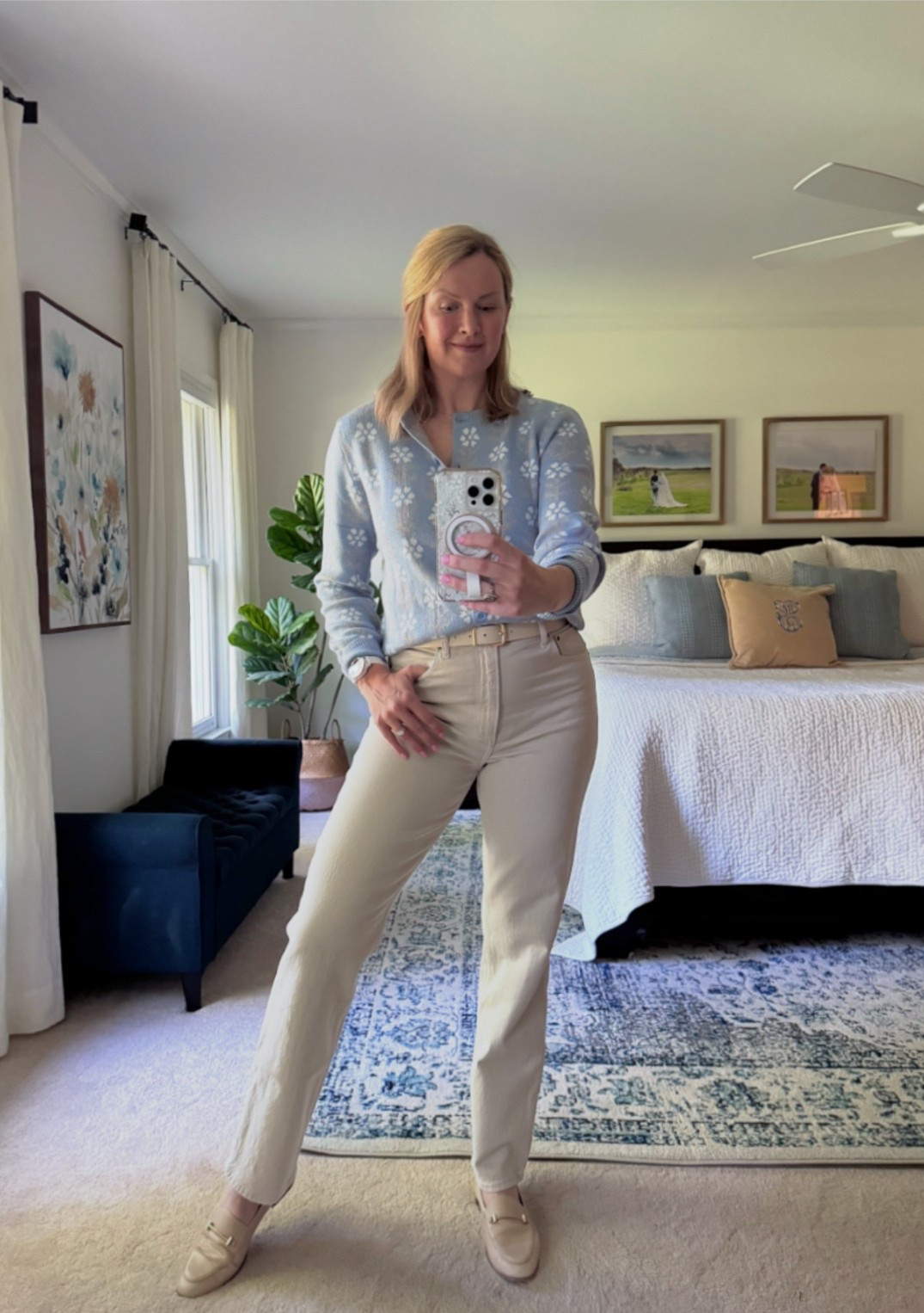 Floral blue cardigan

Amazon outfit find 

#LTKgrwm #LTKSeasonal #LTKmomlife