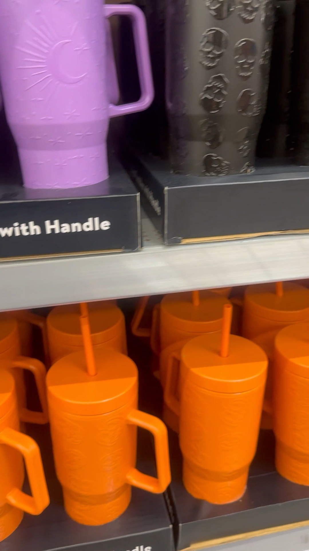 30 oz tumbler with handle Halloween 

#LTKSeasonal #LTKVideo #LTKHalloween