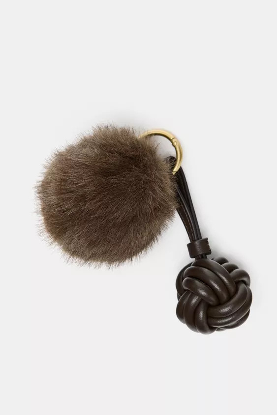 KNOT FAUX FUR CHARM | Zara US