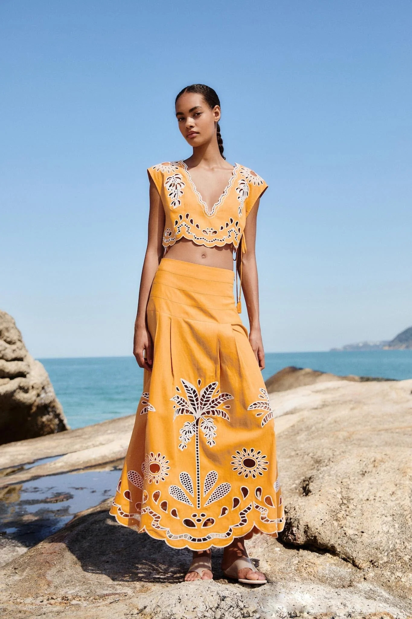 Camel Tropi Embroidery Skirt | FARM Rio | FarmRio (US)