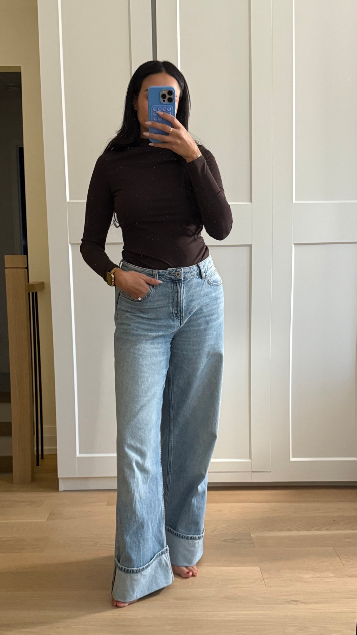 Small top 
Size 9 jeans 

#LTKcurves #LTKwinter #LTKcanada