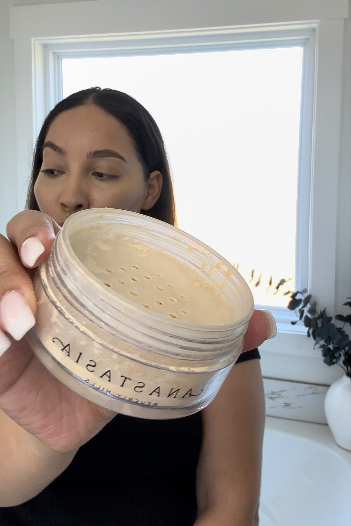 A little Makeup Therapy on this Monday with my girl💄🫶🤍

Products used:
@kahi_official eye balm 
@lorealusa tru match foundation 
@hourglasscosmetics airbrush concealer
@maccosmetics nc47 to contour 
@anastasiabeverlyhills banana setting powder 
@elfcosmetics primer & blush 
@ardellbeauty 
@kissproducts lash glue and lashes @ienvylashes_official 
@charlottetilbury setting spray 
@morphebrushes setting spray 

#mondaymakeup #makeuptransformation #affordablemakep #drugstoremakeuptutorial #ultabeauty #sephoracollection #elfcosmetics #morphebabe #summermakeup #makeuproutine #ienvybykiss