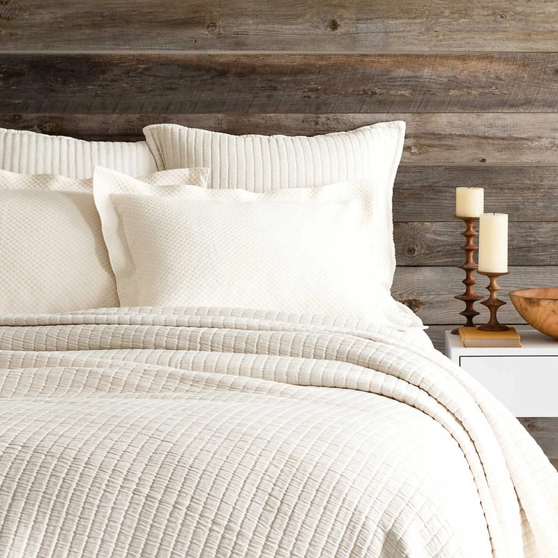 Boyfriend Ivory Matelassé Coverlet | Annie Selke