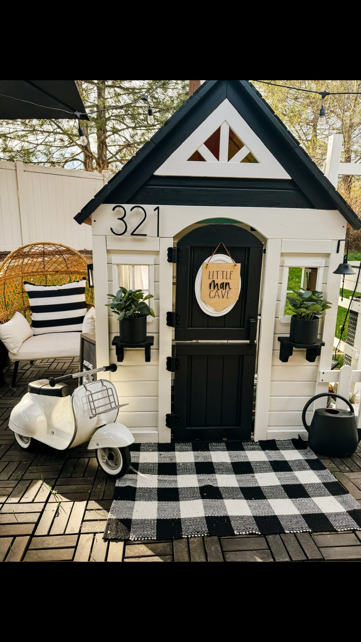 Aspen’s outside playhouse is still my favorite 🤍



#LTKKids #LTKFamily #LTKSeasonal