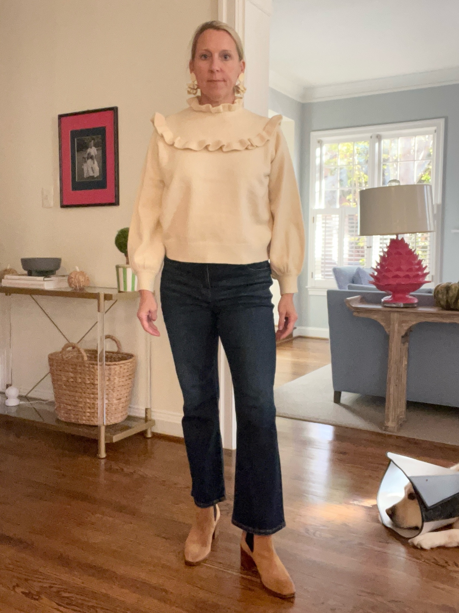 These versatile jeans are currently 30% off!  Run to @madewell!