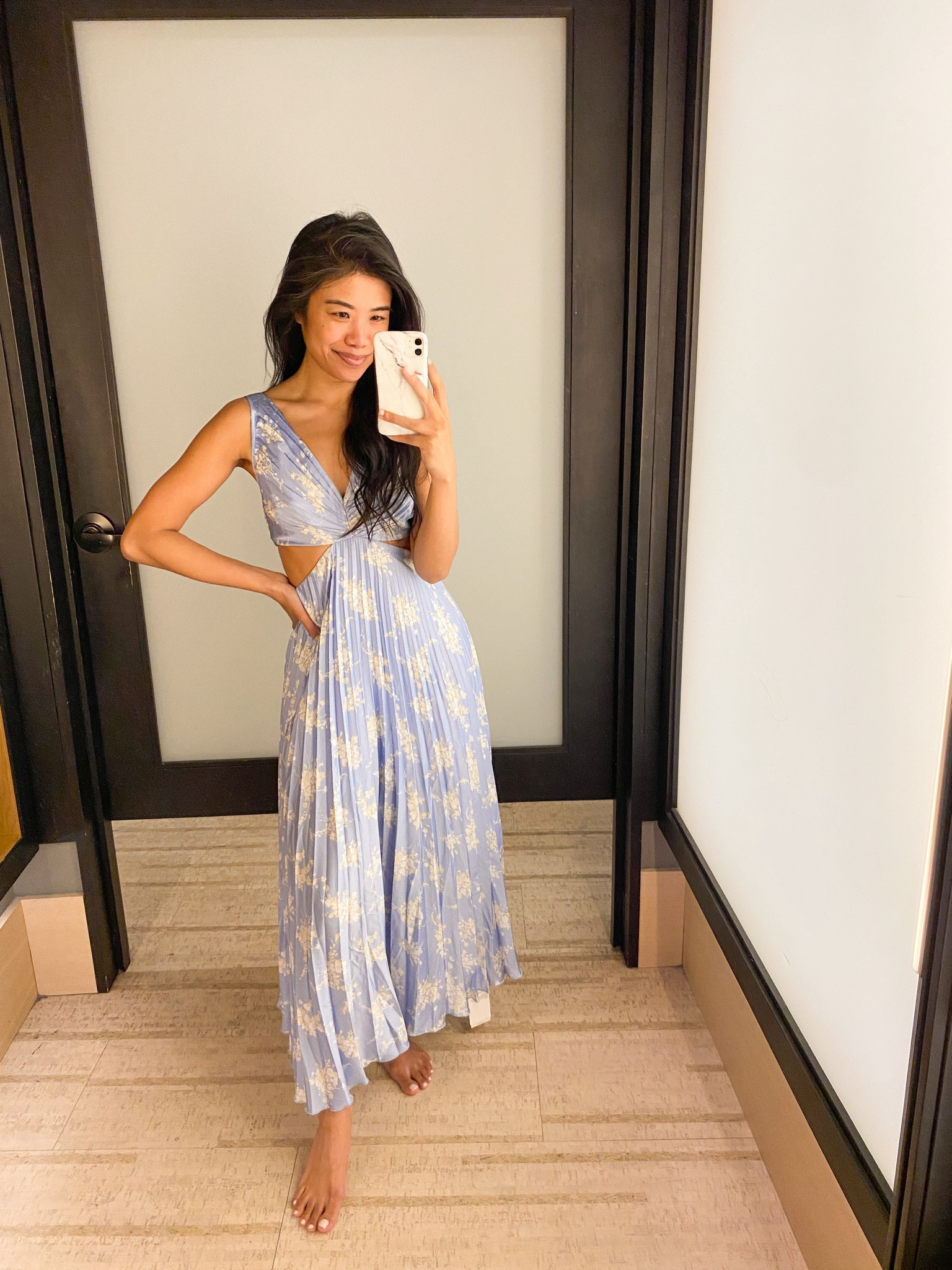 Abercrombie sale cut out dress maxi dress wedding guest dress 

#LTKfindsunder100 #LTKwedding #LTKSpringSale