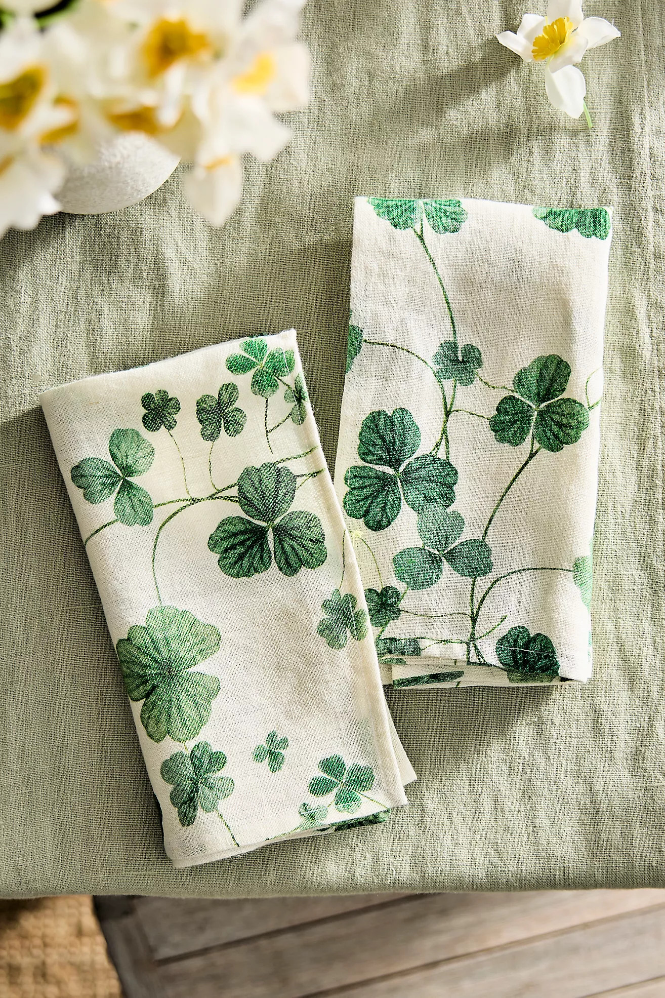 Clover Linen Napkins, Set of 2 | Terrain