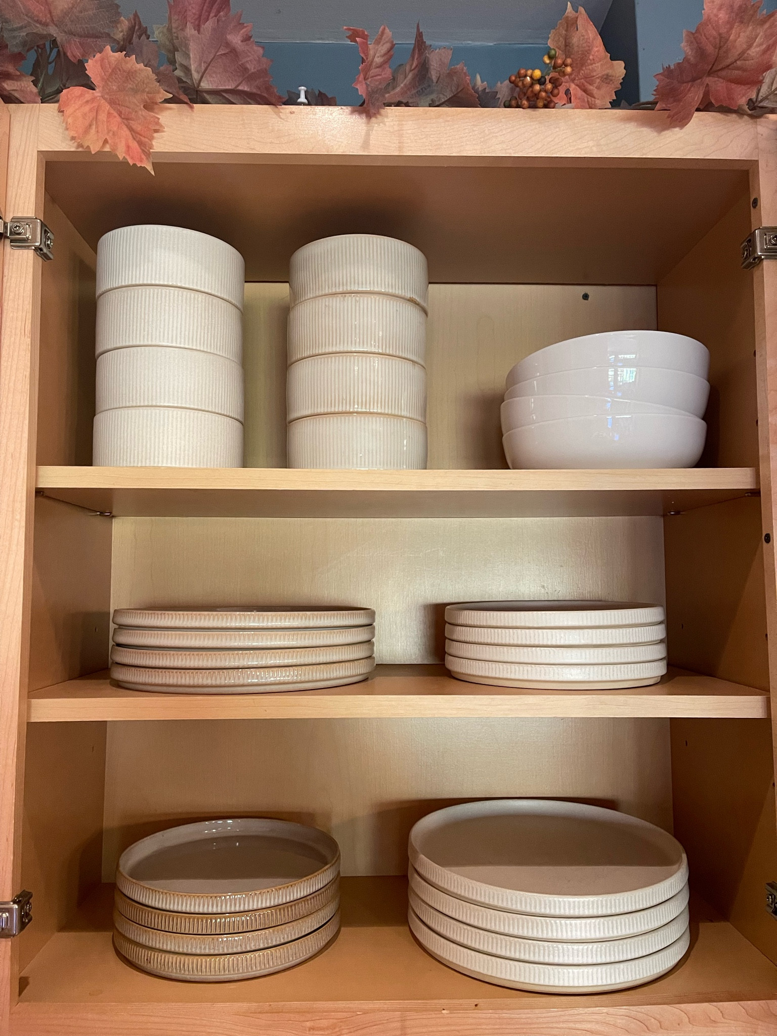Kitchen / plates / bowls / dinnerware/ minimalist/ neutral/ Amazon 

#LTKfindsunder100 #LTKhome #LTKfindsunder50