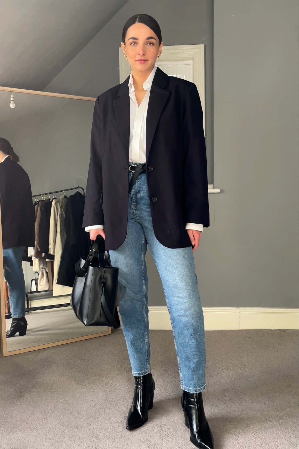 Smart casual outfit - a classic white shirt and blue jeans look 

#LTKstyletip #LTKfit #LTKeurope