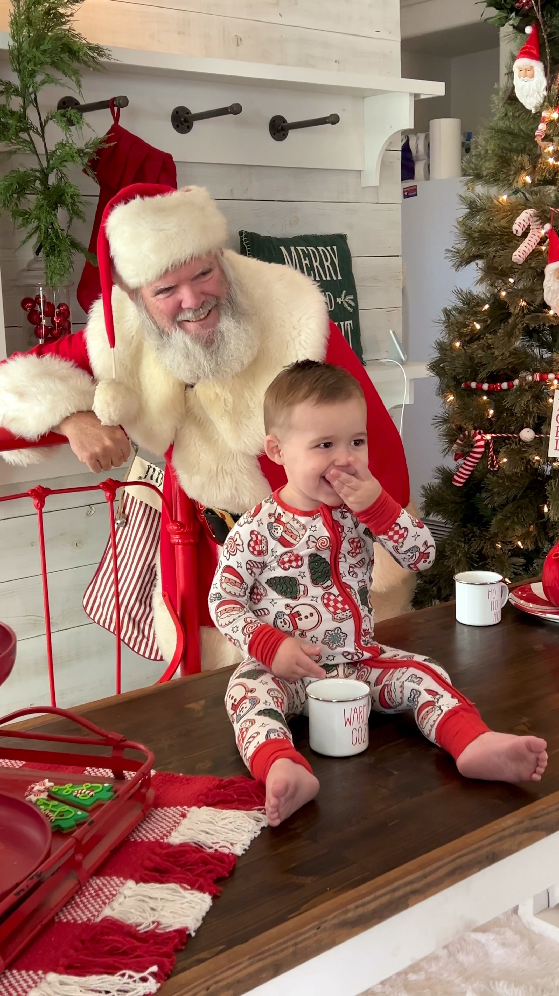 Photos with Santa! 🎅🏼

pj photo with Santa, Christmas pajamas, Christmas, Santa Claus, pajamas and Santa, toddler, toddler boy, toddler and Santa, toddler pajamas, toddler Christmas pajamas 

#LTKHoliday #LTKKids #LTKBaby