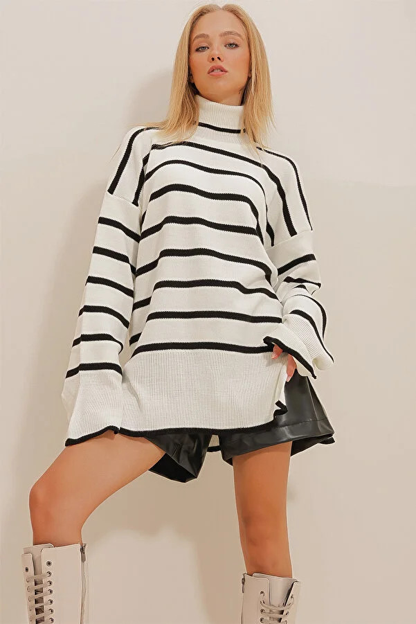 Pullover - Ecru - Oversized | Trendyol DE