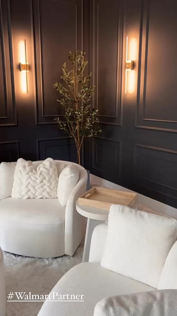 Updated the sitting room with some new finds from @walmart that I snagged using my Walmart+ membership! One of my fav things that we always use daily is our $18 tray! We take it from the kitchen into this room every single day with our snacks and drinks and it helps to keep the food in one place so my kids aren’t spilling as much lol! #walmartpartner #walmartplus

#LTKhome #LTKfindsunder100 #LTKSeasonal