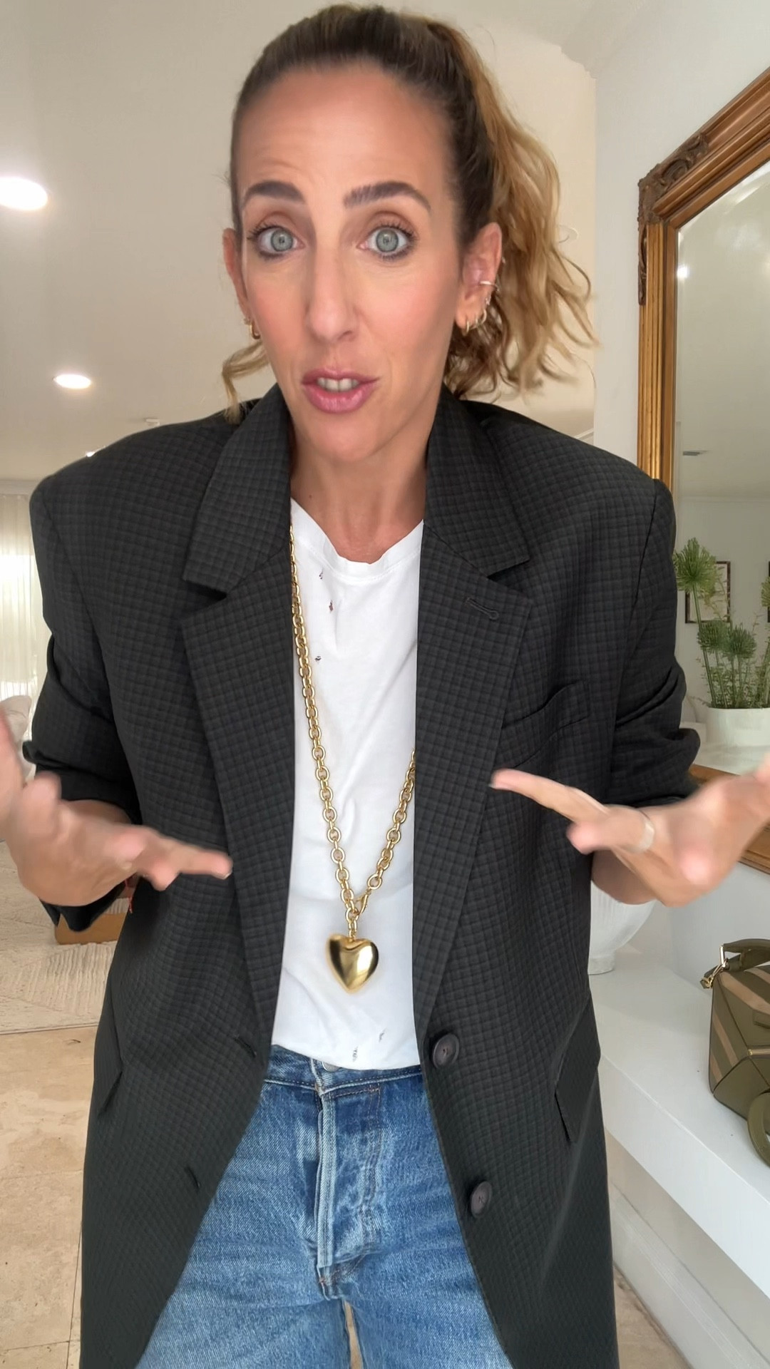 501 and oversized blazers forever 

#LTKMidsize #LTKFindsUnder100 #LTKOver40