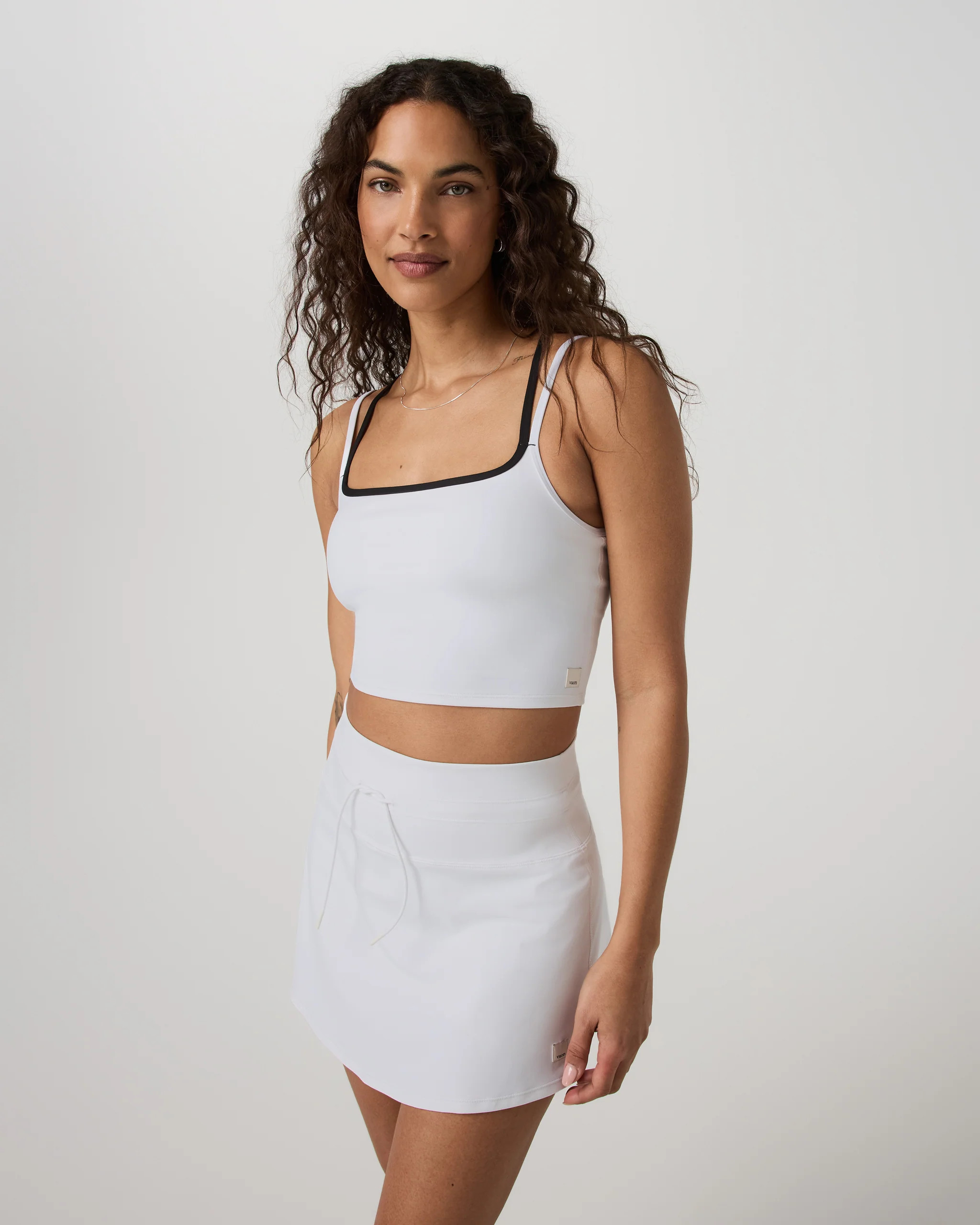 Daily Layered Tank – Women's White Workout Tank Top – Tanks – Vuori | Vuori Clothing (US & Canada)