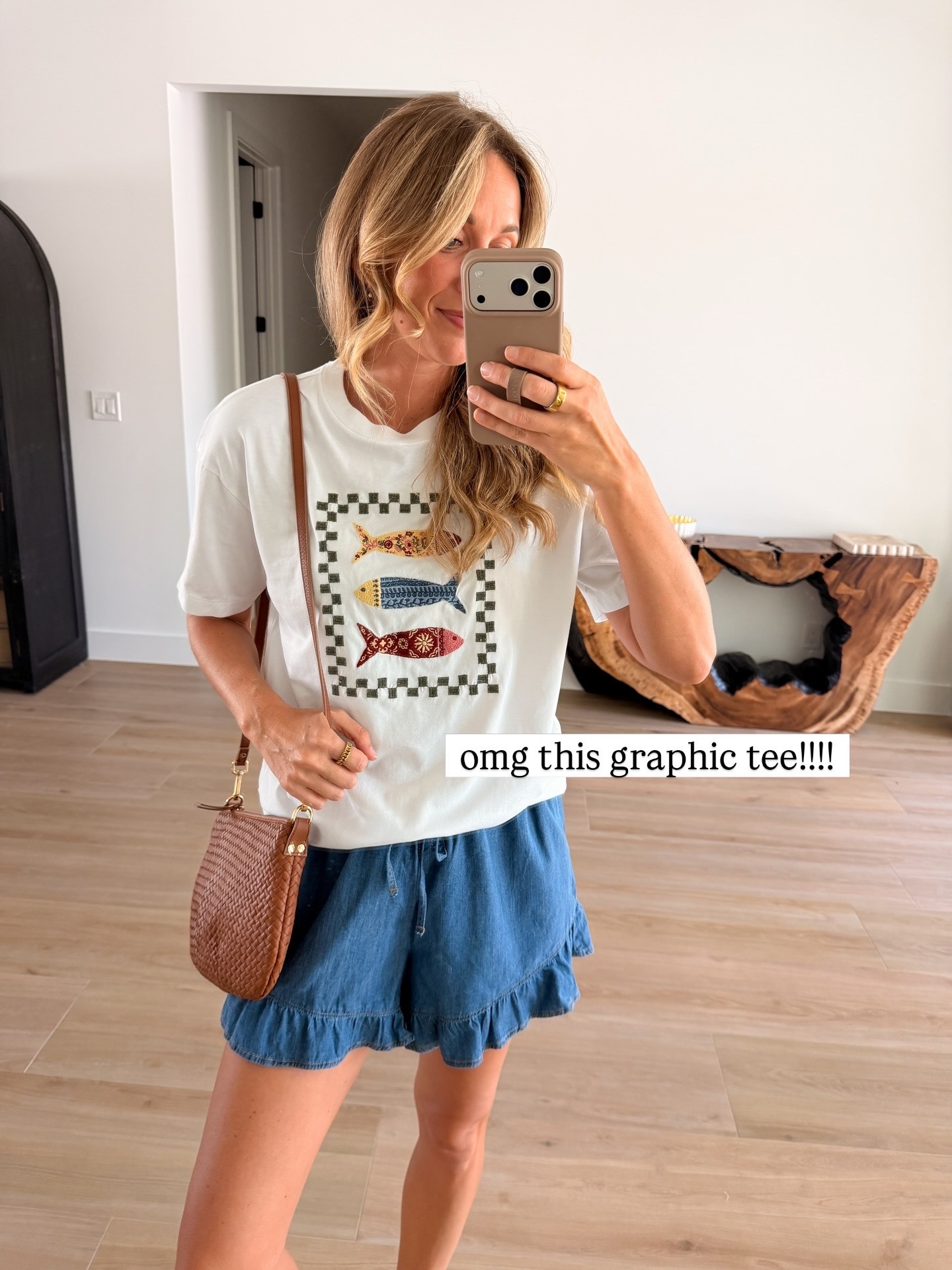 Coastal fish graphic tee 

#LTKmomlife #LTKootd #LTKU