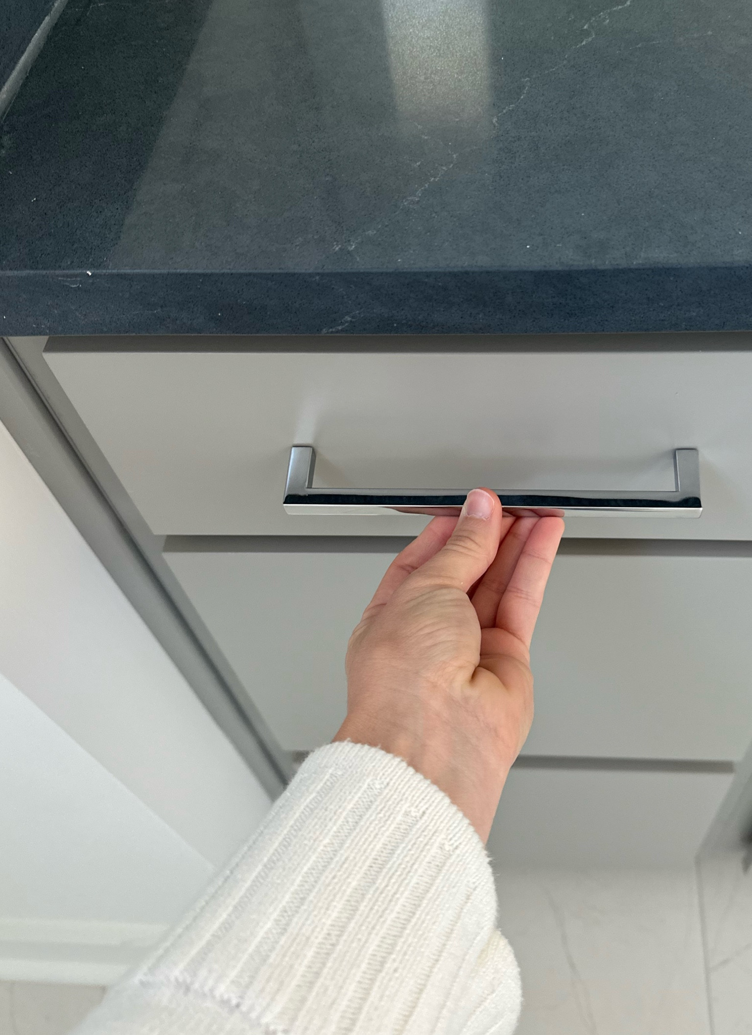 Cabinet hardware that is nice quality and an amazing price #cabinethardware #pulls #knobs #amazonfind 

#LTKhome #LTKfindsunder50 #LTKsalealert