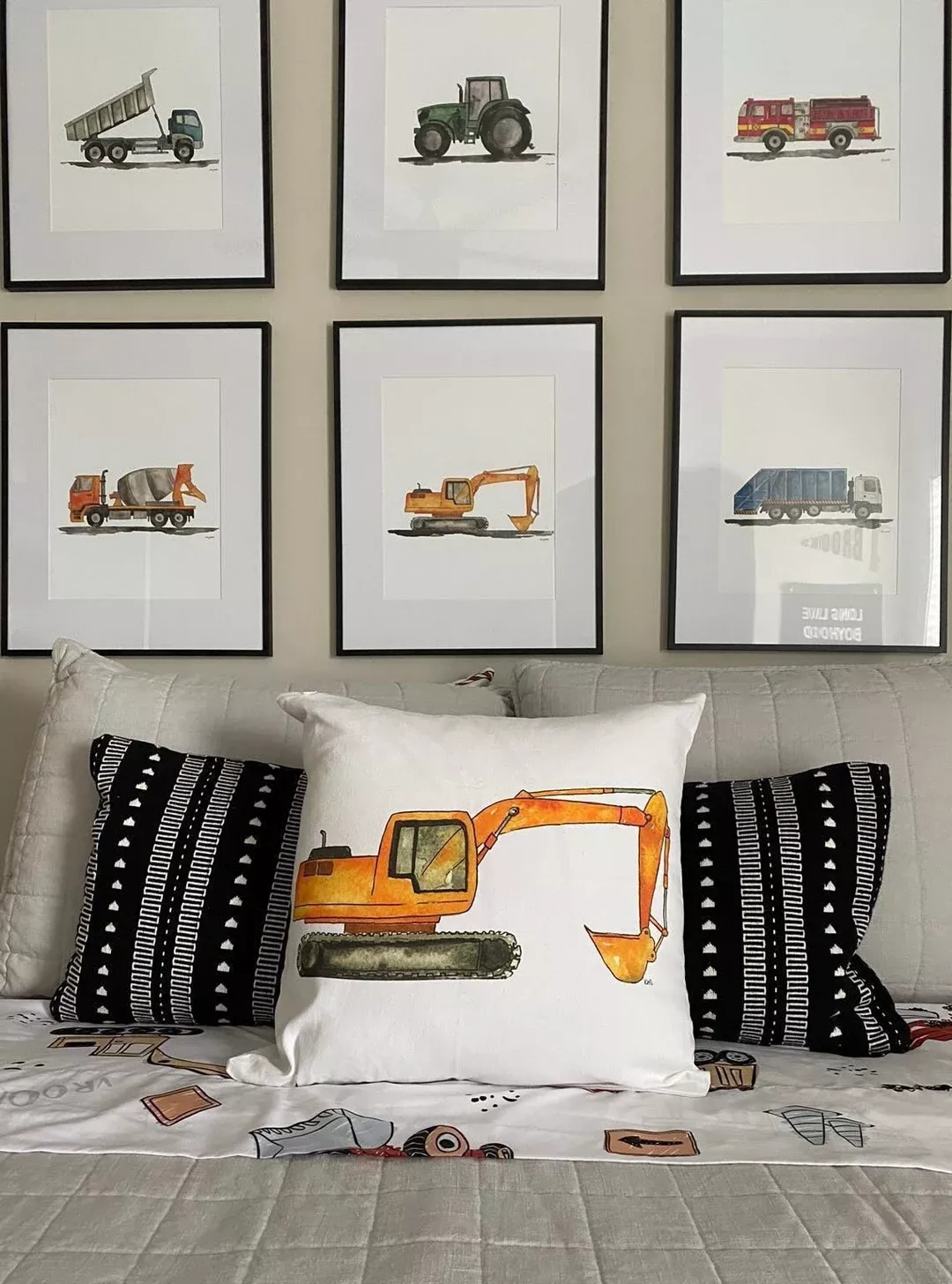 16 Wheeler Pillow, Semi Truck Throw Pillow, Kids Room Decor, Boys