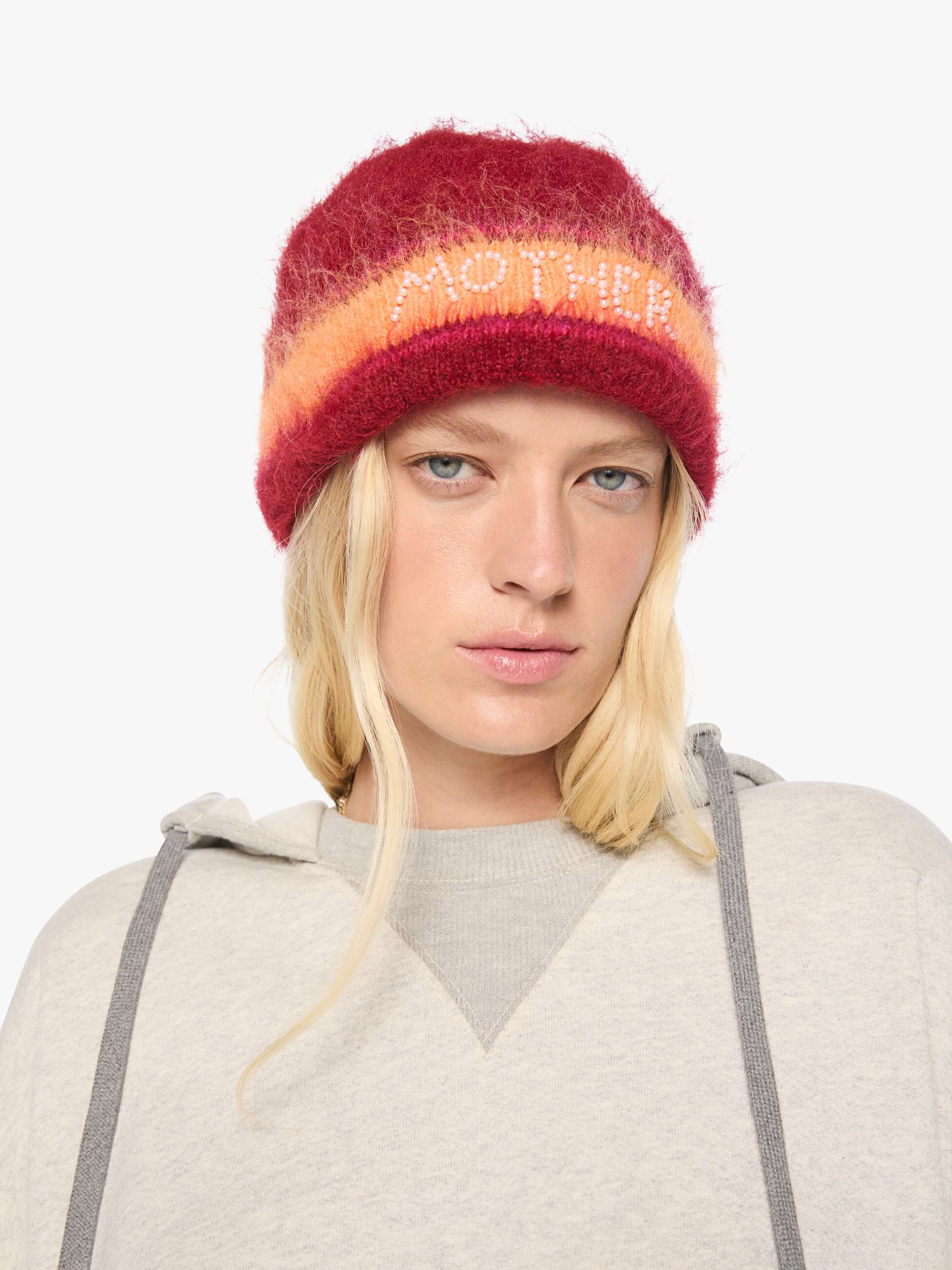 The Beanie - Girl With The Pearl | Mother Denim