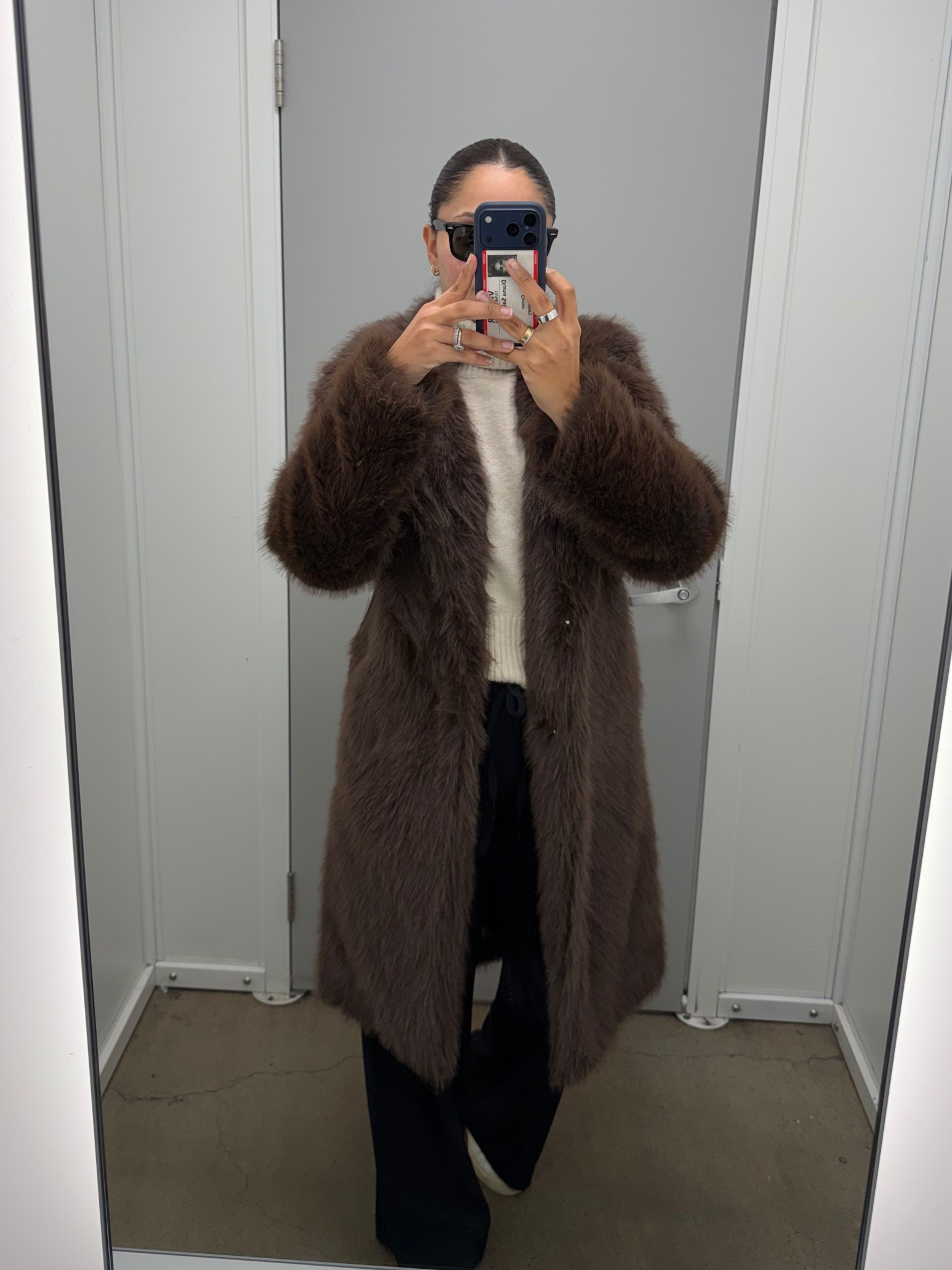 $30 Faux Fur Coat WOW 
Follow for more fashion finds 🤎