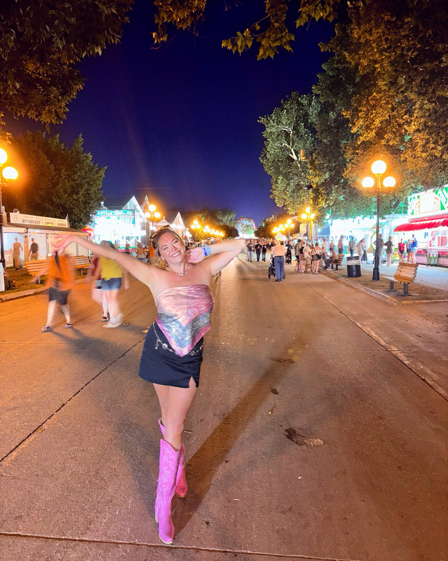 Fair fits I’d repeat every year 🤠👢💃🏻

#LTKootd #LTKSeasonal #LTKMidsize