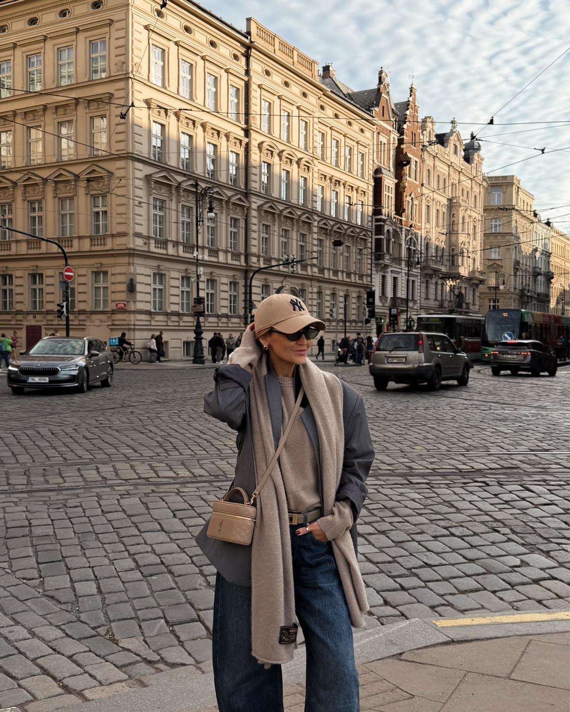 GRWM for a sightseeing and tour around Prague, layers because it’s chilly in the shade but warm in the ☀️ jeans size 4, sweater xs, blazer XXS