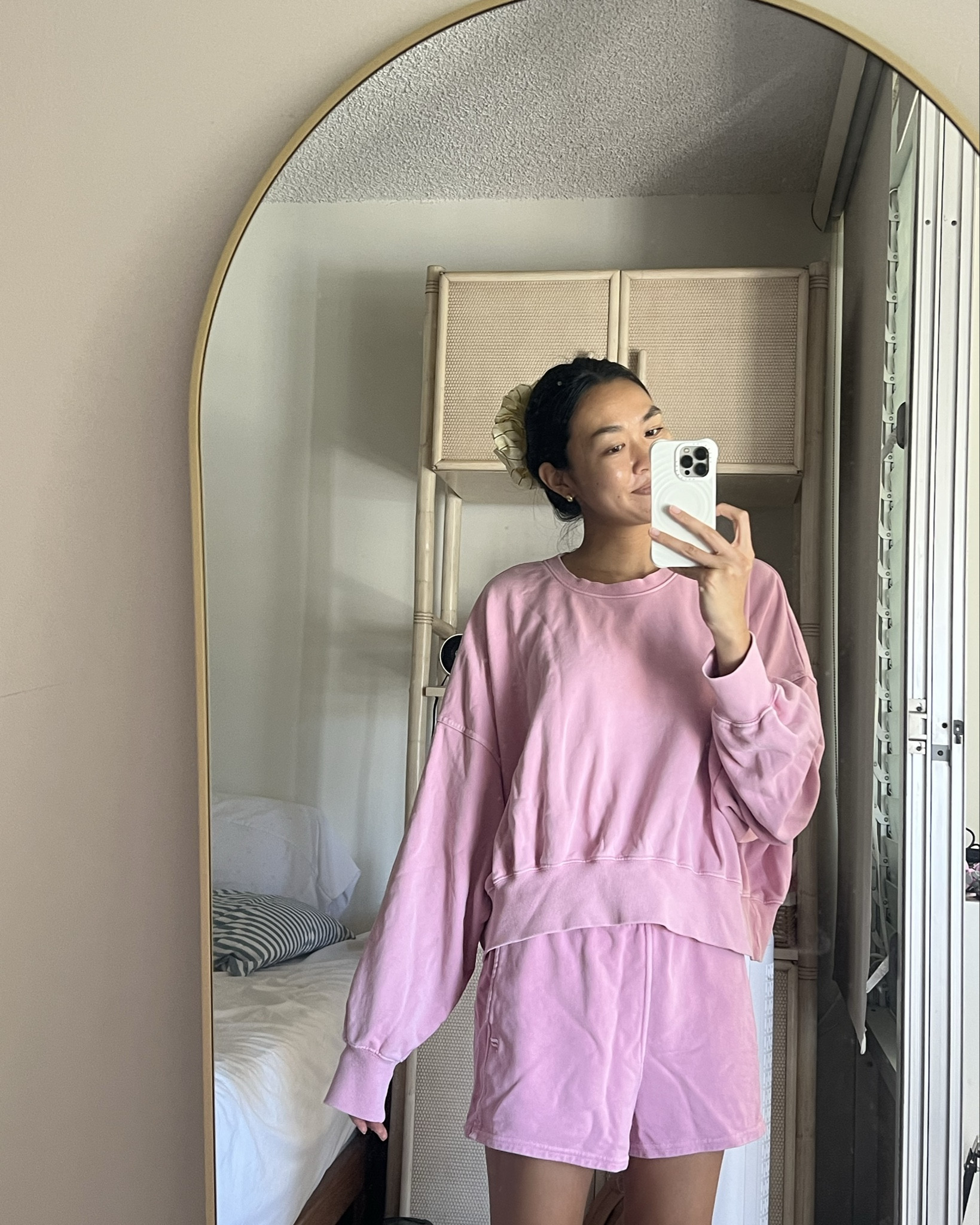 felt like a Pilates girly in this outfit 


workout set, athleisure, outfit of the day, comfy outfit, matching set, scrunchie 

#LTKActive #LTKFindsUnder50